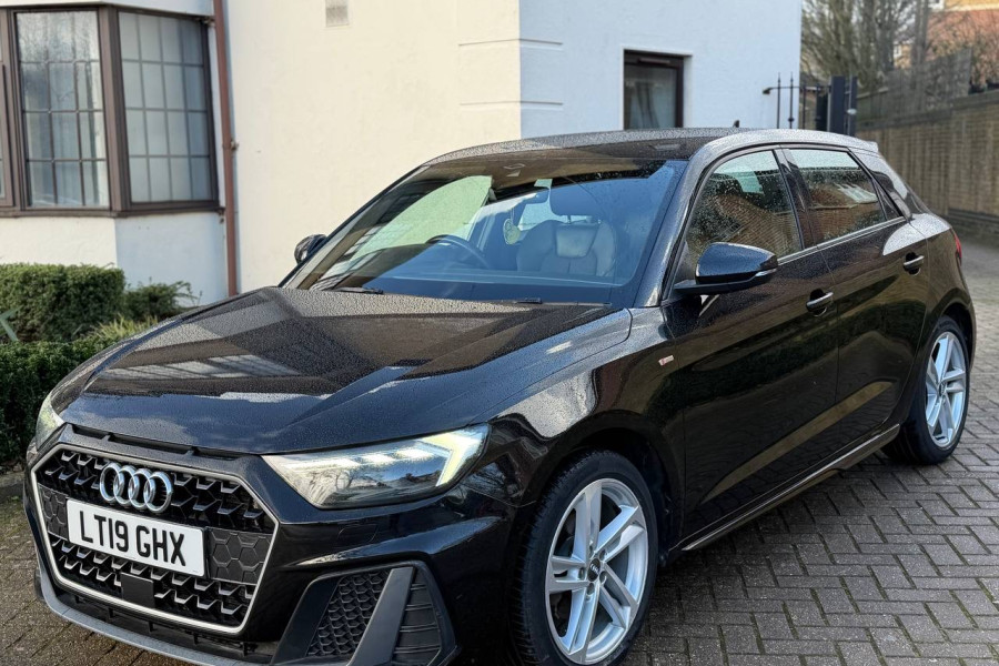 2019 Audi A1